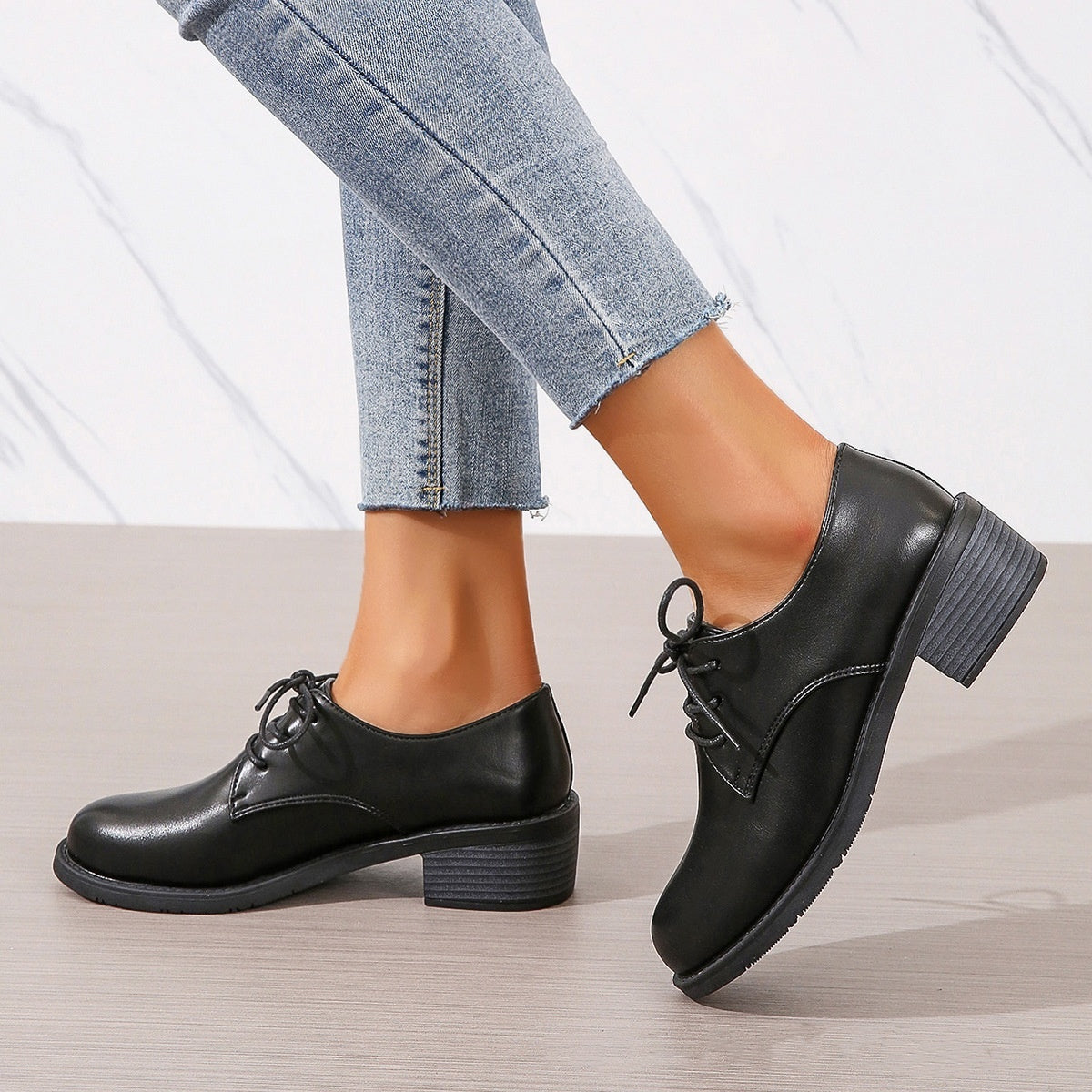 Chaussures professionnelles chic, noires, semelle souple, à talon épais